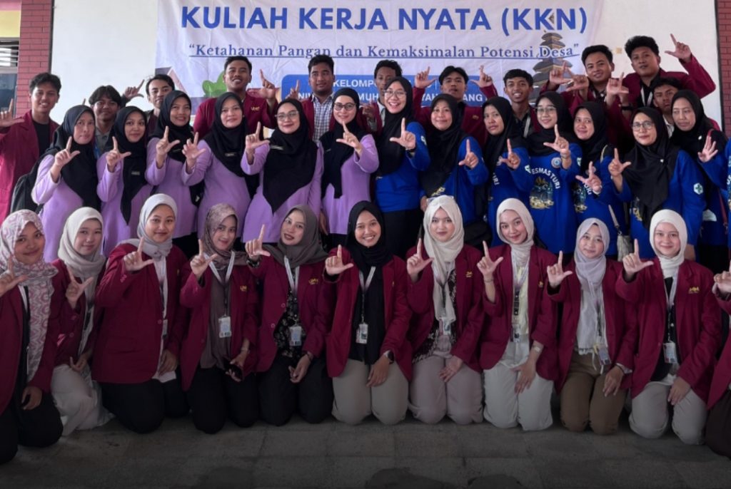 Proker Healthy Balun Mahasiswa KKN Berdampak 195 UMM Skrining Kesehatan-Jalan Sehat Nyata Manfaatnya 3 Proker Healthy Balun Mahasiswa KKN Berdampak 195 UMM Skrining Kesehatan-Jalan Sehat Nyata Manfaatnya 3
