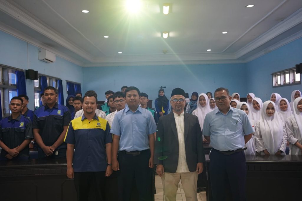 MEBP Kabupaten Malang WorkshopTematikRiset Pasar Dalam Pengembangan Kewirausahaan Murid SMK Muhammadiyah 1 Kepanjen 1 MEBP Kabupaten Malang WorkshopTematikRiset Pasar Dalam Pengembangan Kewirausahaan Murid SMK Muhammadiyah 1 Kepanjen 1