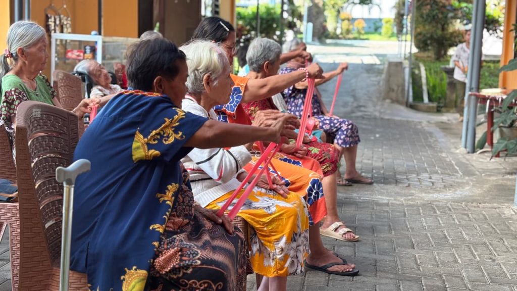 Fisioterapi Tak Sekadar Rehabilitasi, SIMBAH LENTUR Dorong Lansia Tetap Bergerak Dengan Aman 1