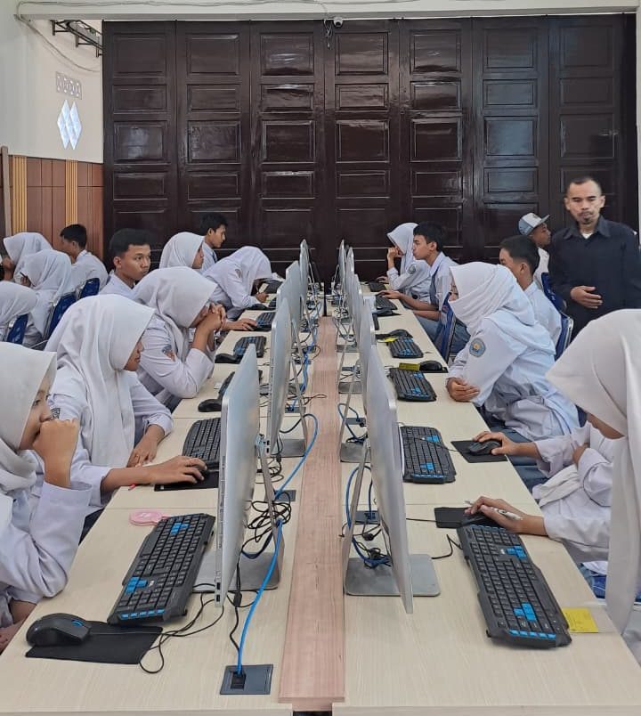 SMK Mugas Gelar Penilaian Tengah Semester Berbasis IT 1 SMK Mugas Gelar Penilaian Tengah Semester Berbasis IT 1