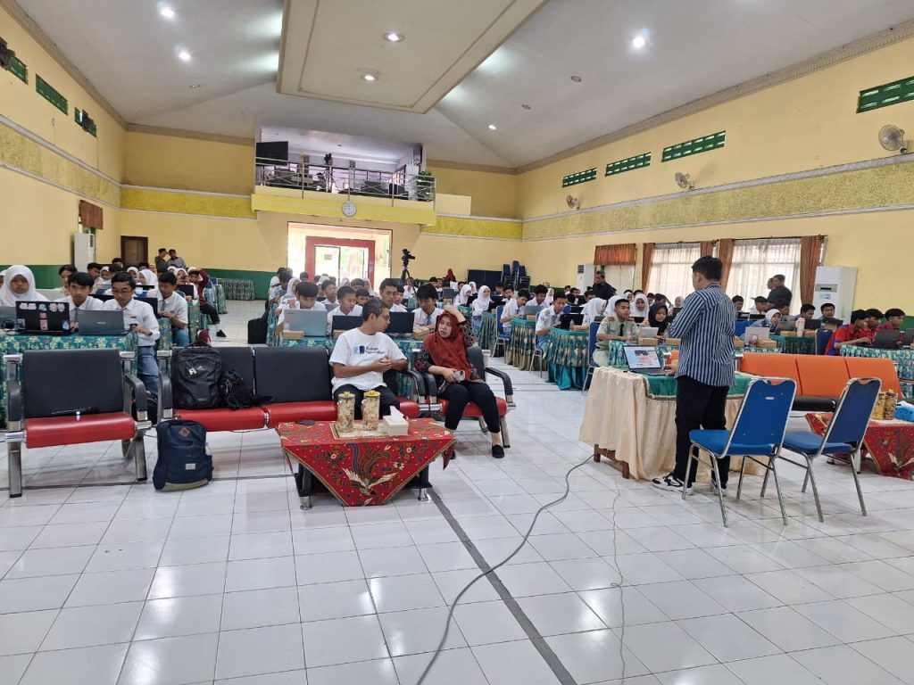 Siswa Smamuda Sumberpucung Raih Juara Pelatihan TIK Dinas Pendidikan Jawa Timur 2 Siswa Smamuda Sumberpucung Raih Juara Pelatihan TIK Dinas Pendidikan Jawa Timur 2
